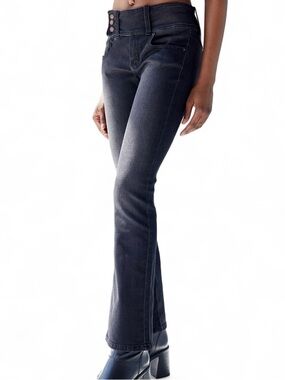 Urban Outfitters BDG Y2K Belted Flare Low Rise Jean Dark Wash Size 33 Black Slim